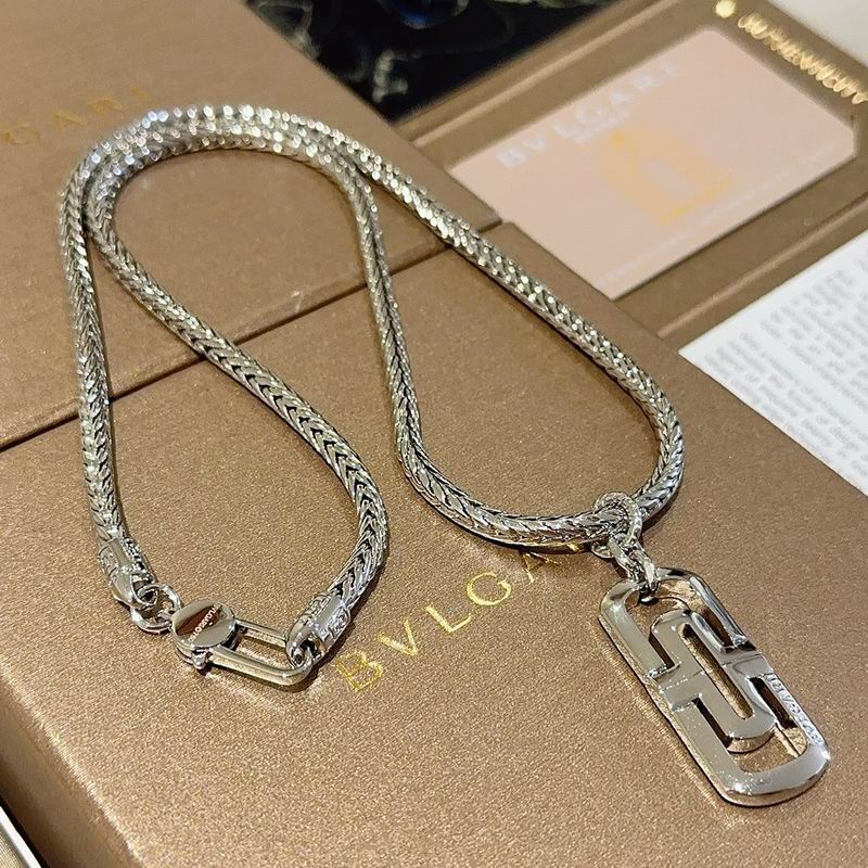 Bvlgari necklace 01yxx176